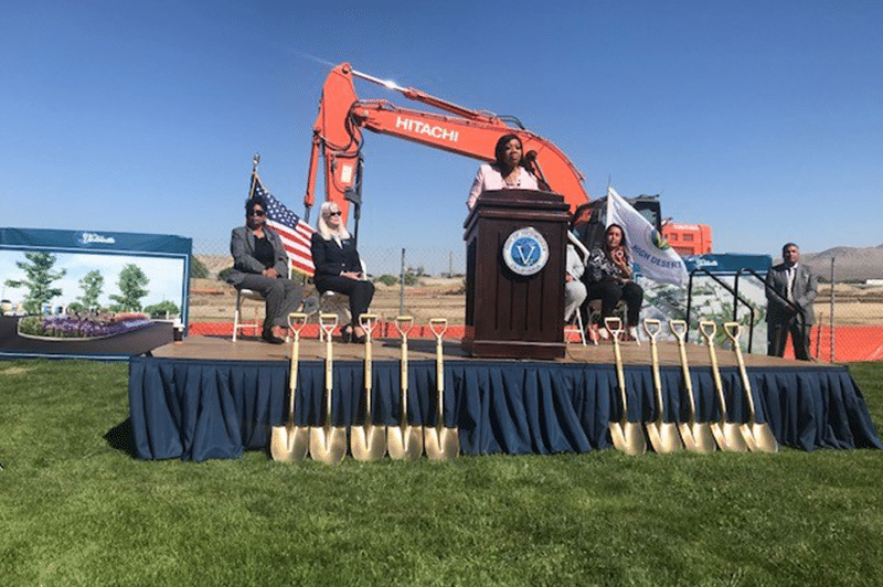 Going Big: Job Order Contracting (JOC) for Large-Scale Construction 4 Going Big: Job Order Contracting (JOC) for Large-Scale Construction 3
